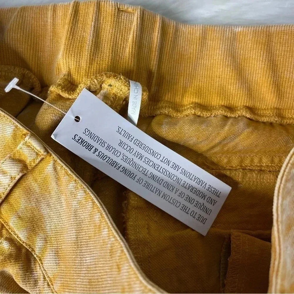 Young Fabulous and Broke YFB Khaki High Waisted Straight Leg Pants Size Medium - Picture 4 of 8